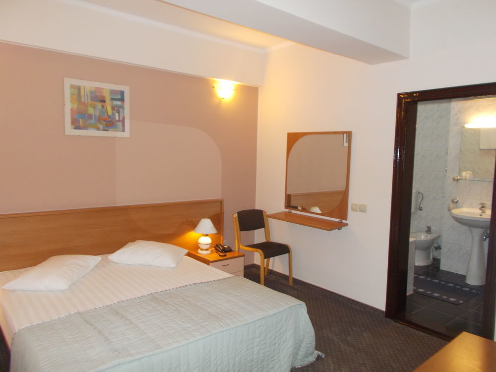 Hotel Reghina Тимишоара Экстерьер фото
