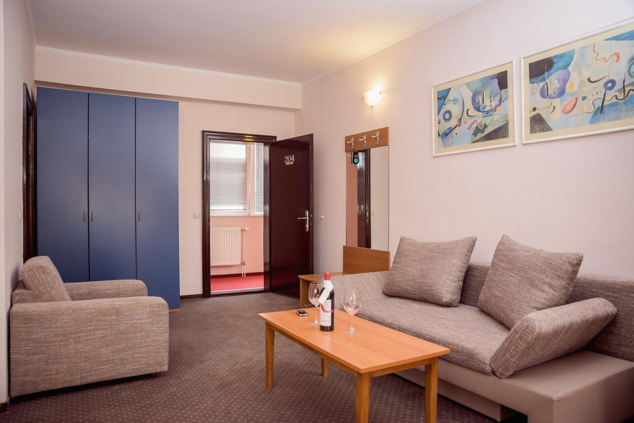 Hotel Reghina Тимишоара Экстерьер фото