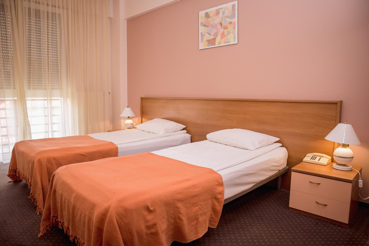 Hotel Reghina Тимишоара Экстерьер фото