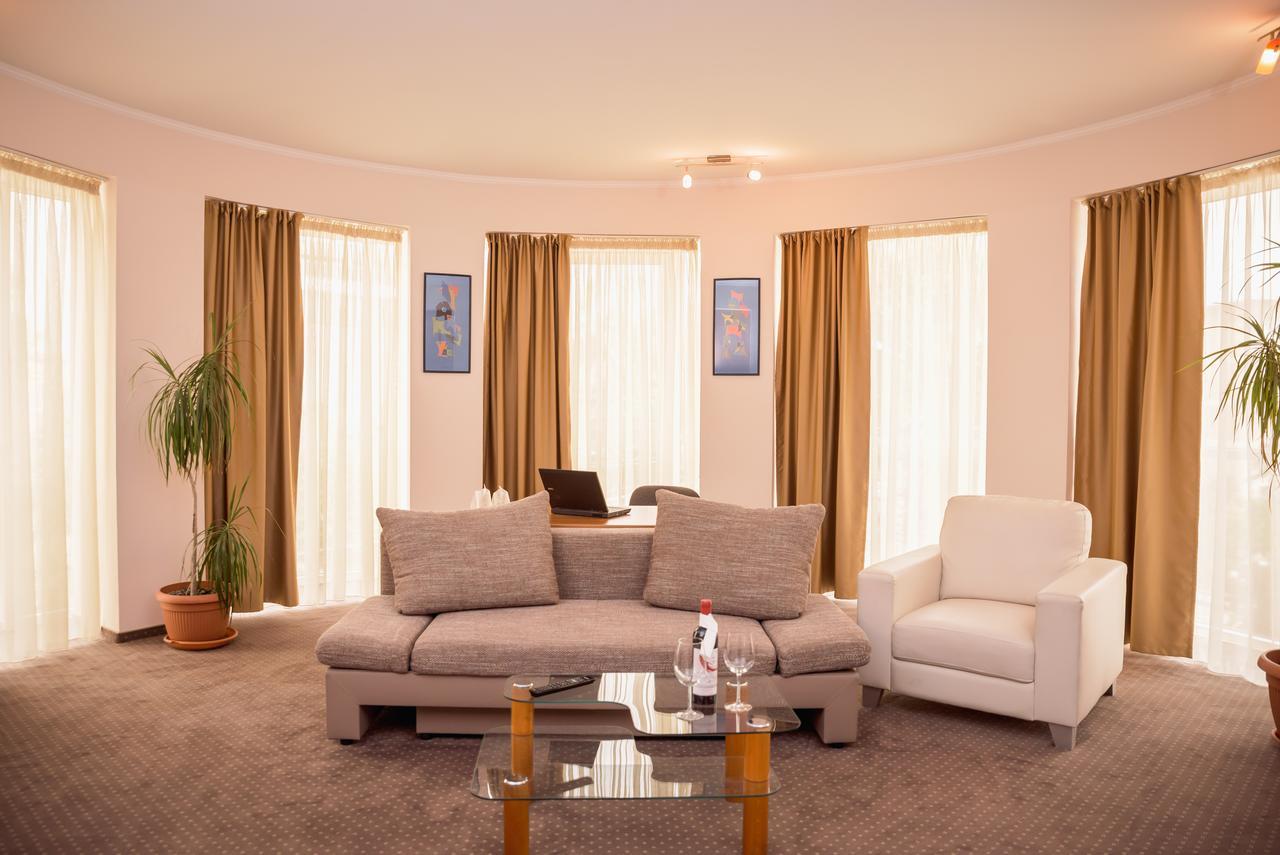 Hotel Reghina Тимишоара Экстерьер фото